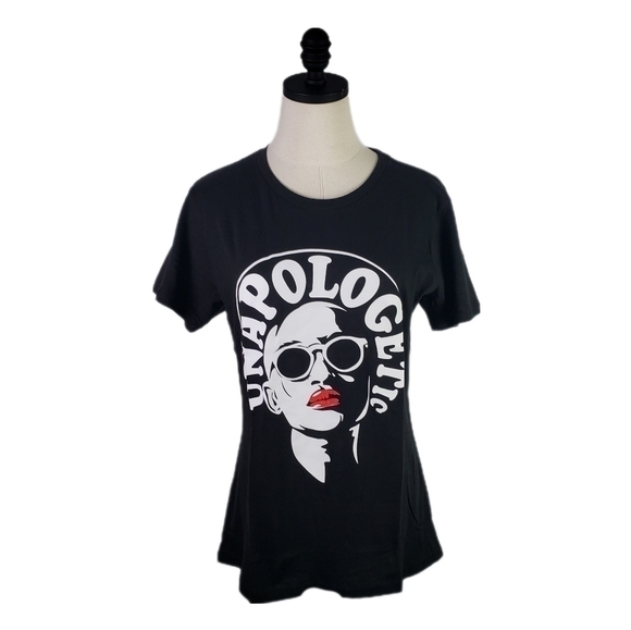 LIZZY & LIV Tops - LIZZY & LIV Unapologetic Graphic T-shirt Size L